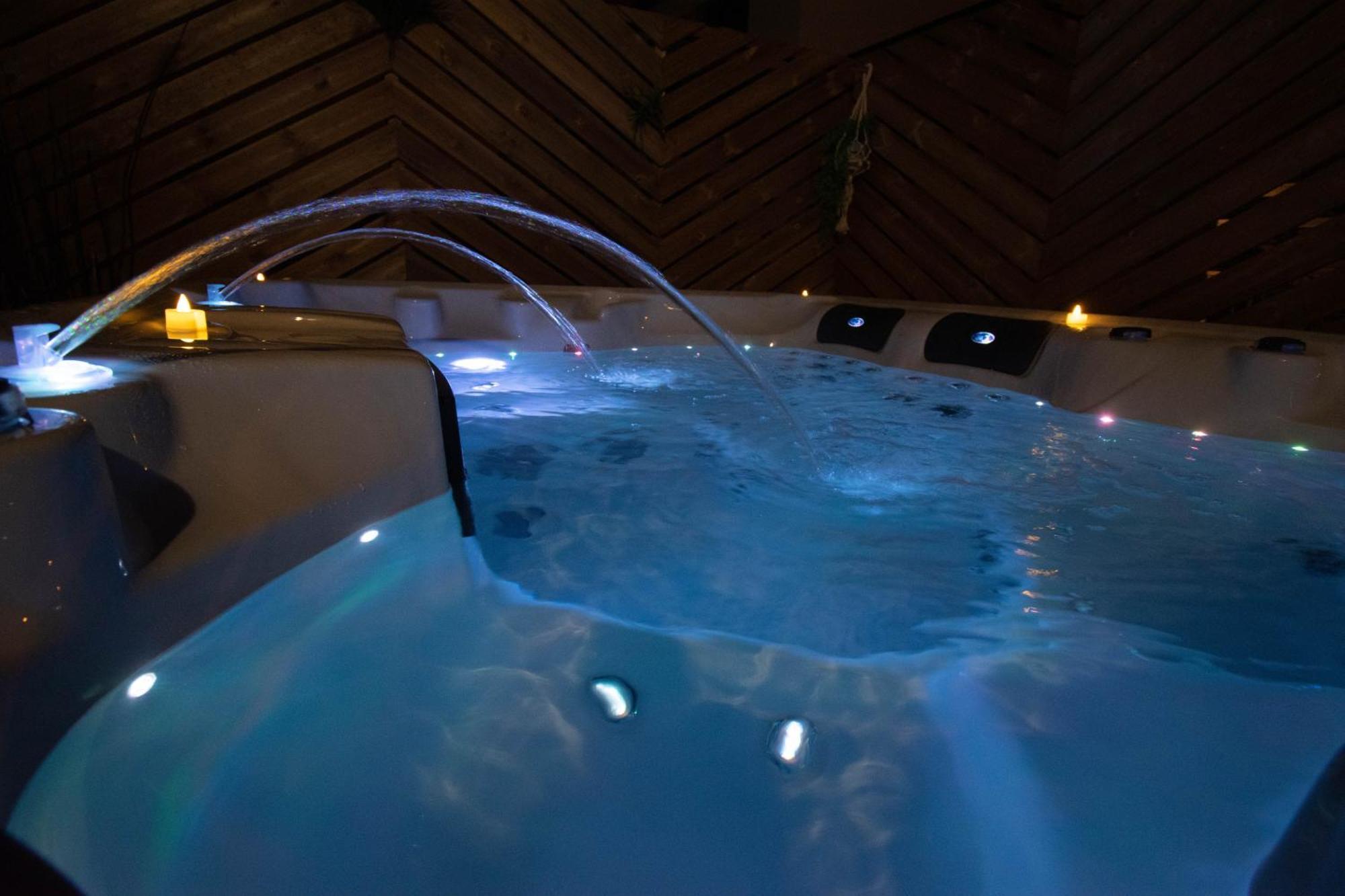 Studio Les 2 Fees - Jacuzzi - Deco Feerique Montfort-sur-Meu Dış mekan fotoğraf